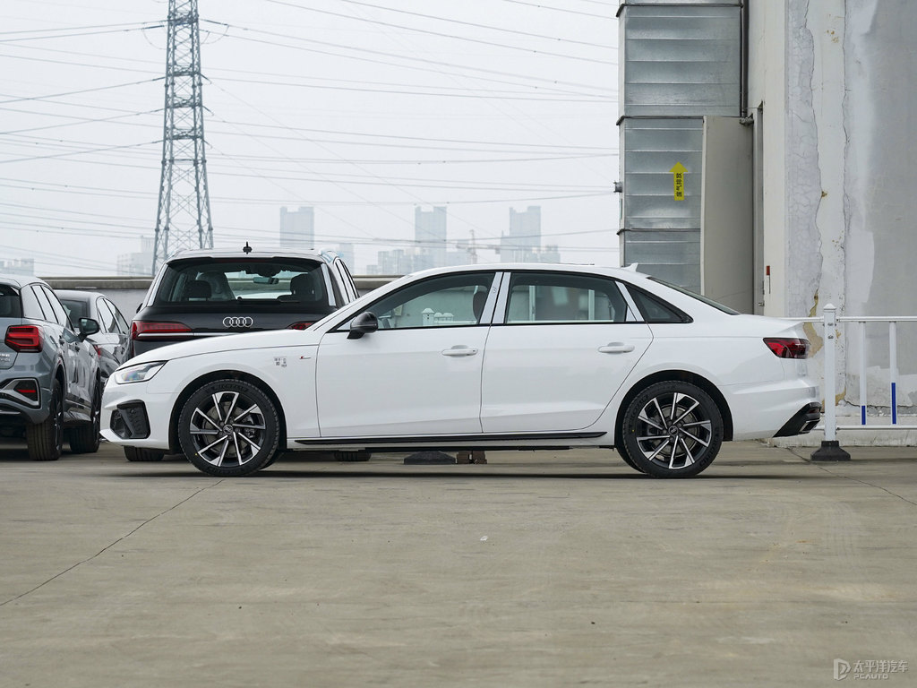 朱鷺白奧迪A4L整車外觀外觀圖片