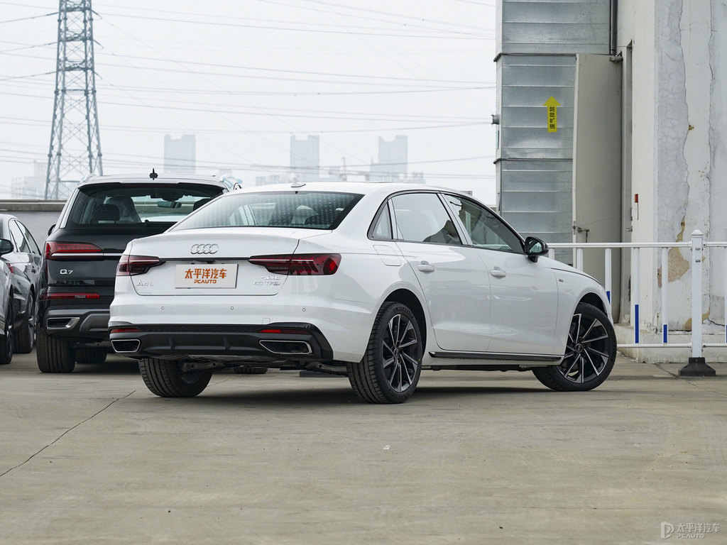 朱鷺白奧迪A4L整車外觀外觀圖片