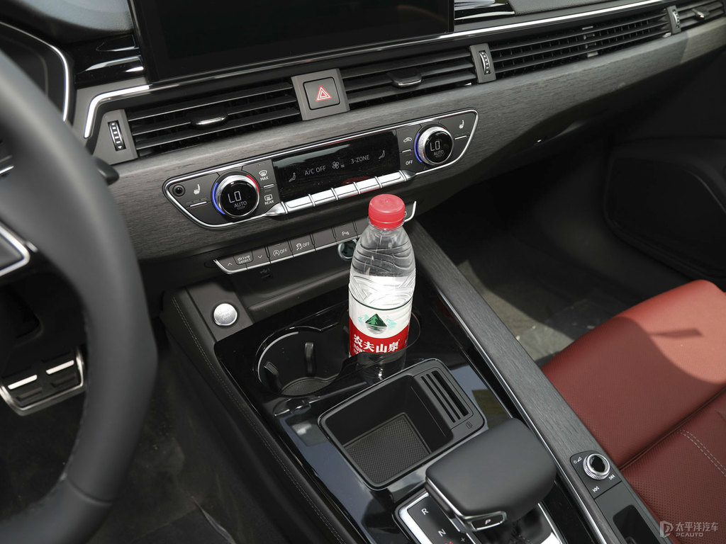 朱鷺白奧迪A4L整車外觀外觀圖片
