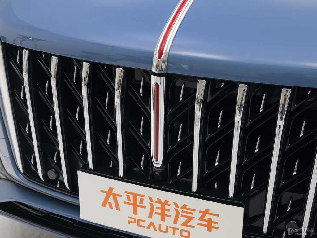 竹月藍紅旗HS5車頭外觀圖片
