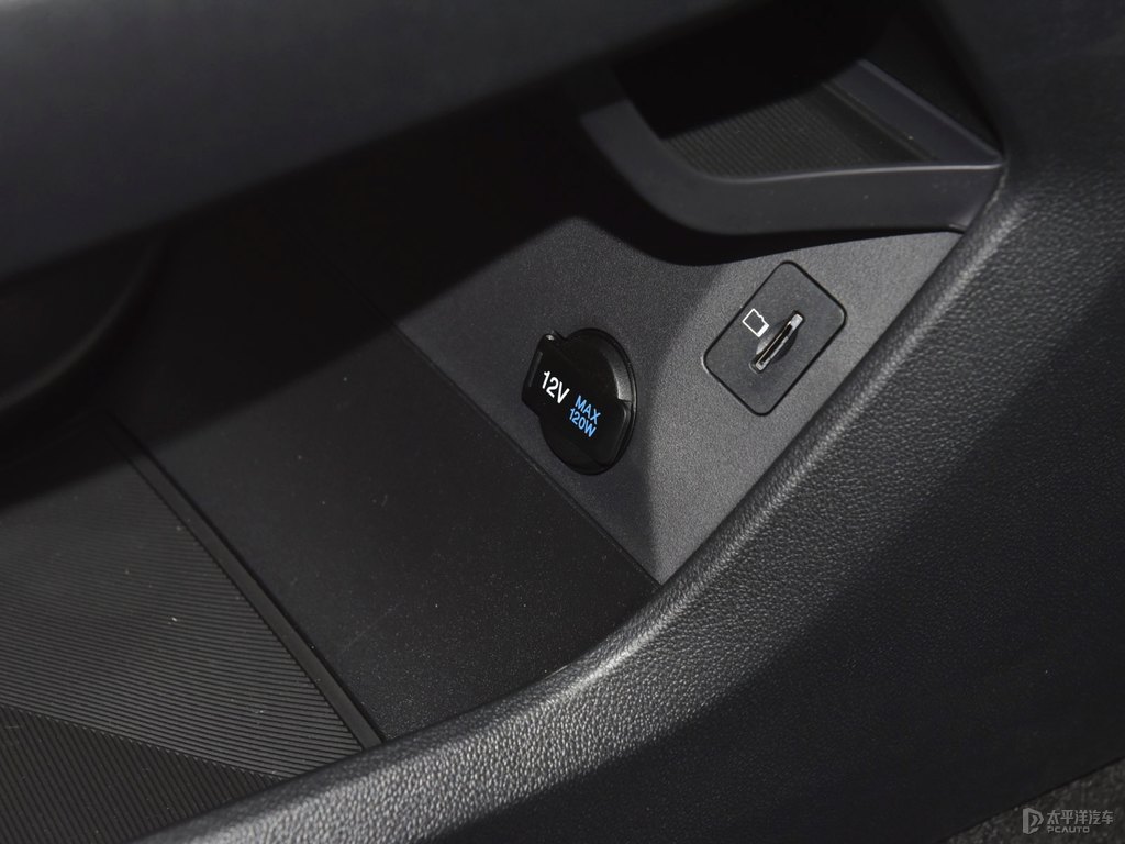 安第斯灰長安CS75 PLUS中控內飾圖片