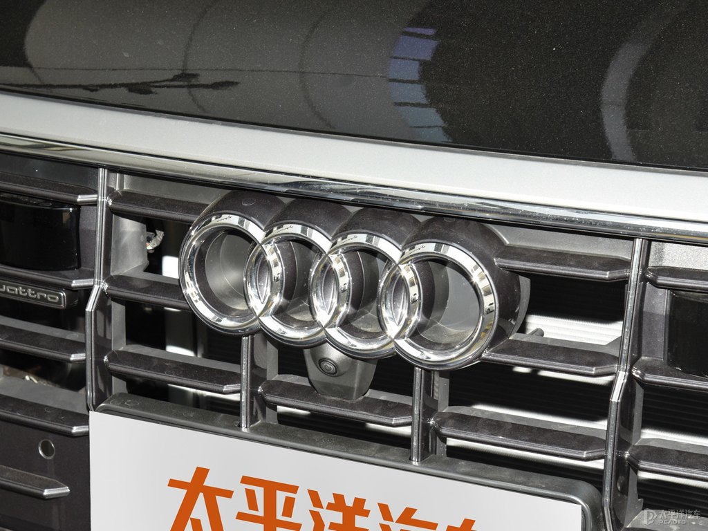 傳奇黑奧迪Q8車(chē)頭外觀圖片