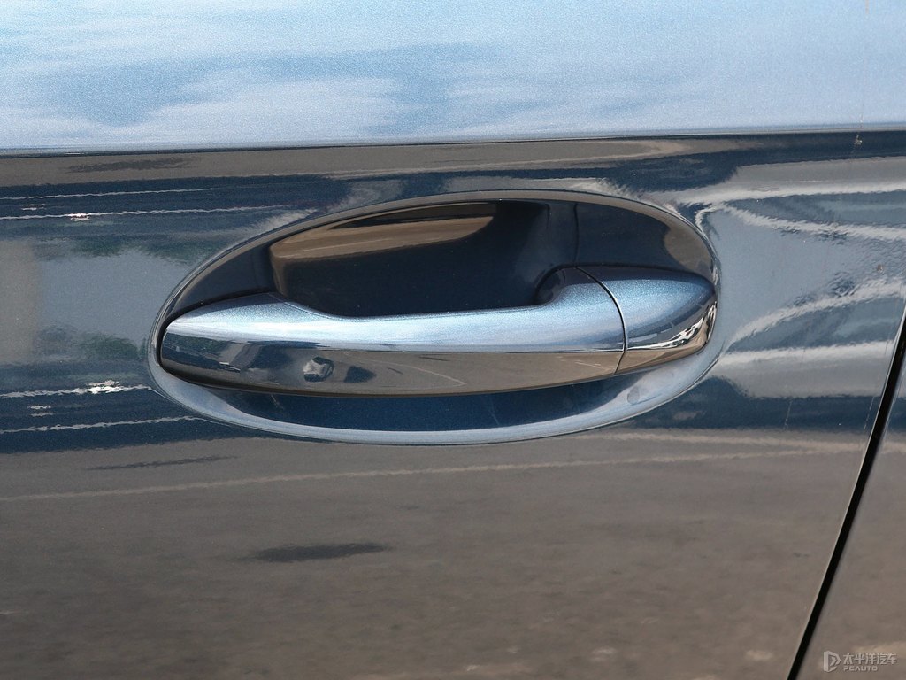 水洗藍(lán)奔馳A級(進(jìn)口)車身外觀圖片