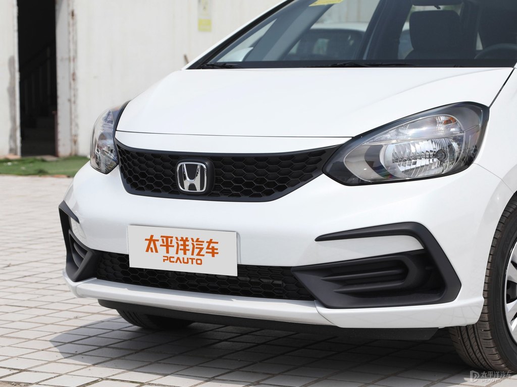 星月白飛度車頭外觀圖片