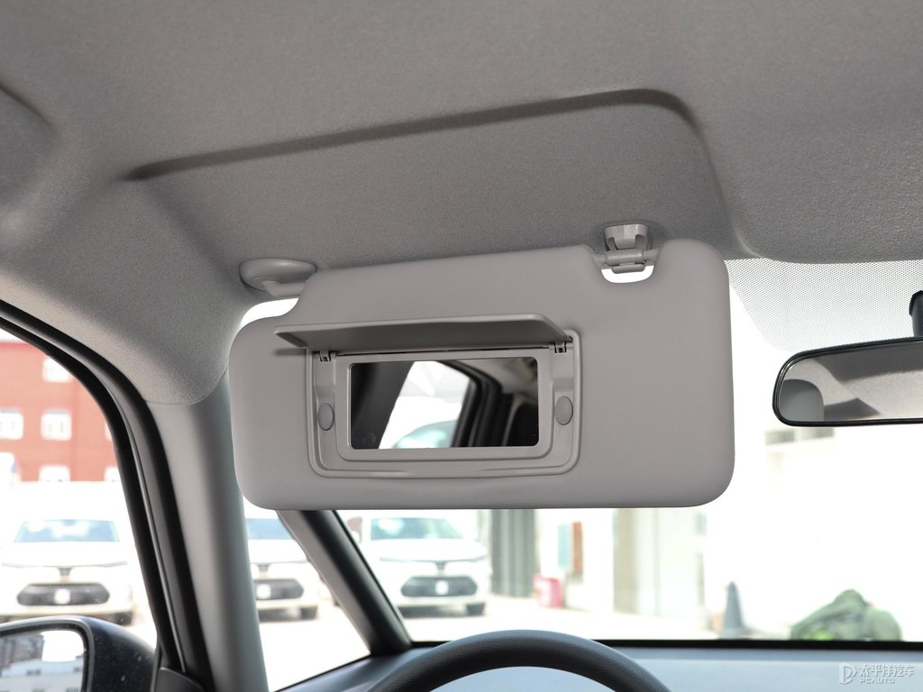星月白飛度車廂內飾圖片