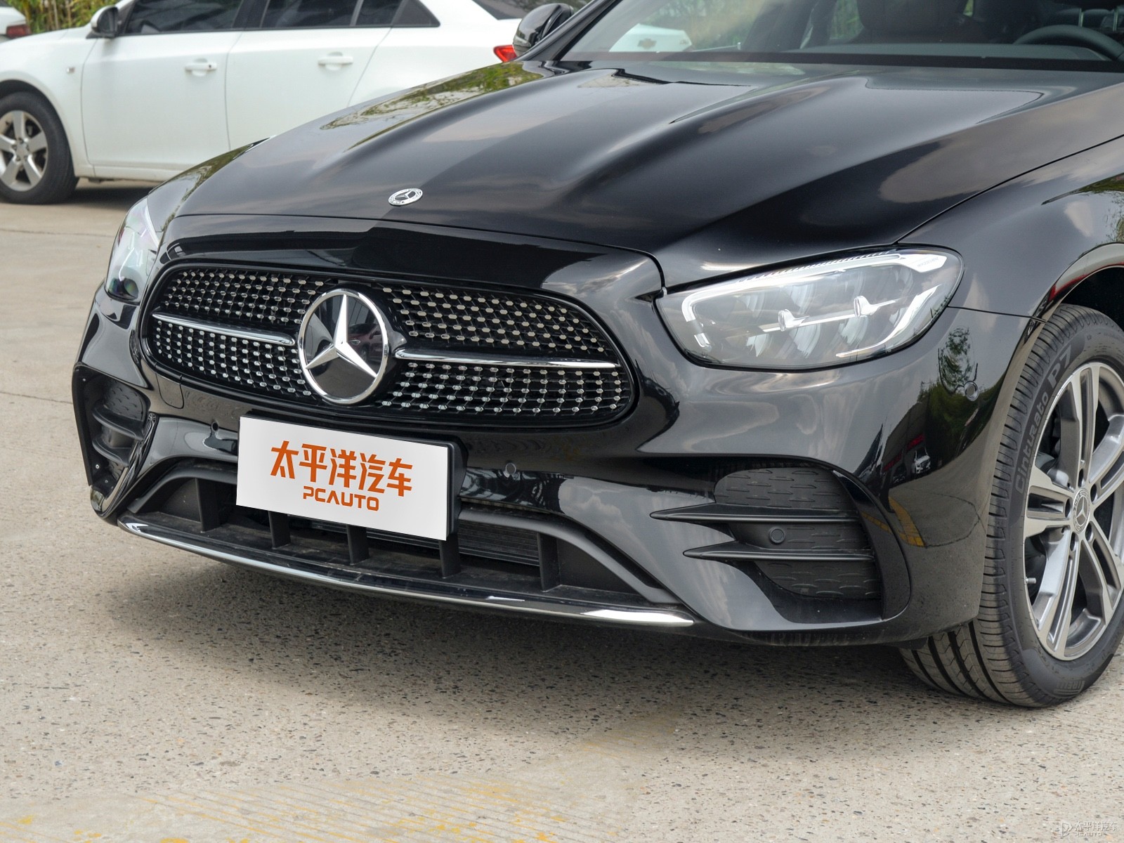 奔馳E級(jí)外觀高清大圖