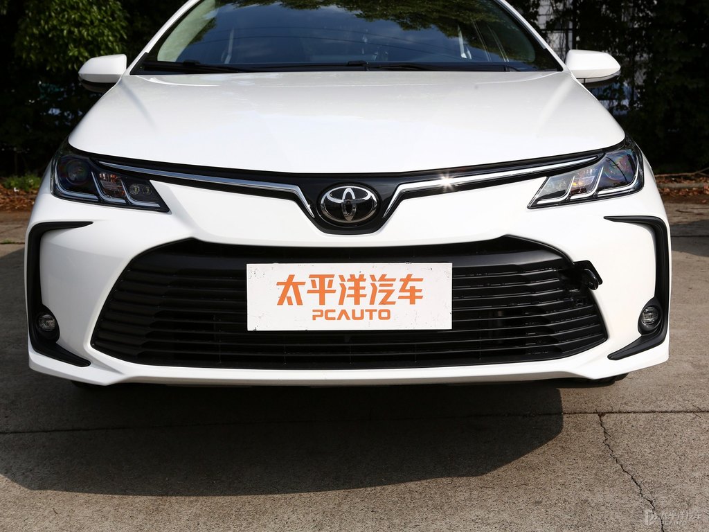 超級白色卡羅拉車頭外觀圖片
