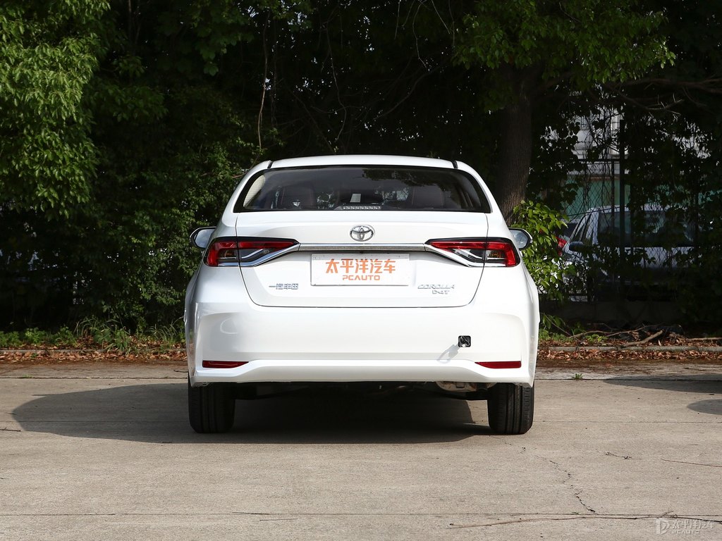 超級白色卡羅拉整車外觀外觀圖片