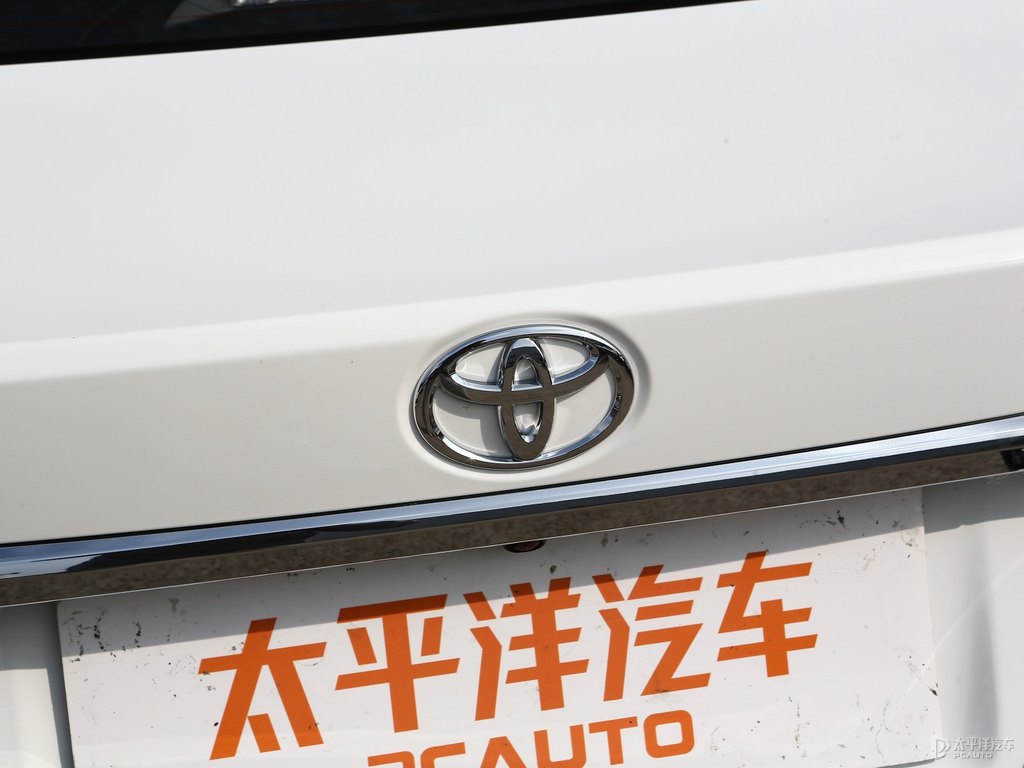 超級白色卡羅拉車尾外觀圖片
