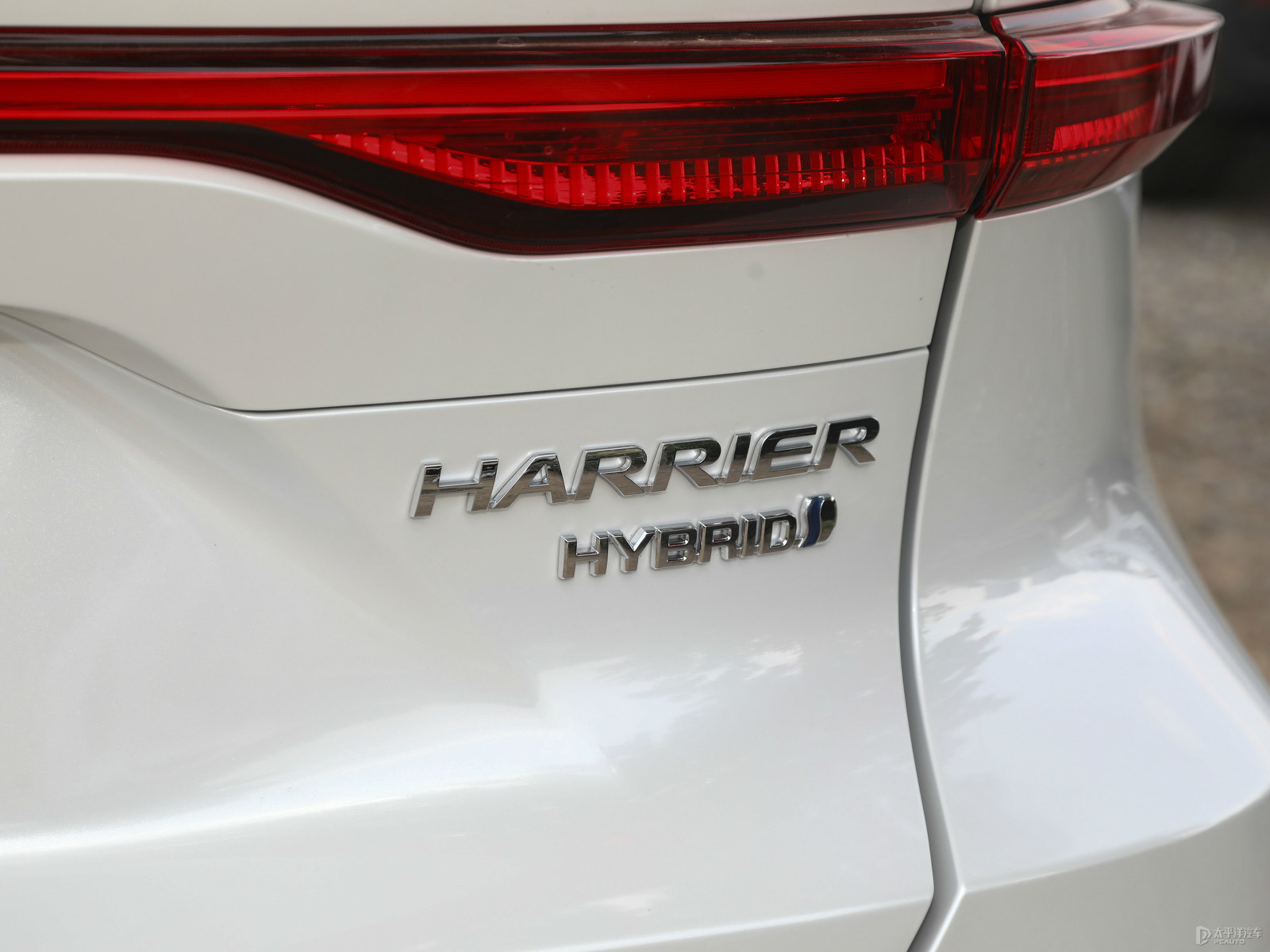 凌放HARRIER外觀高清大圖