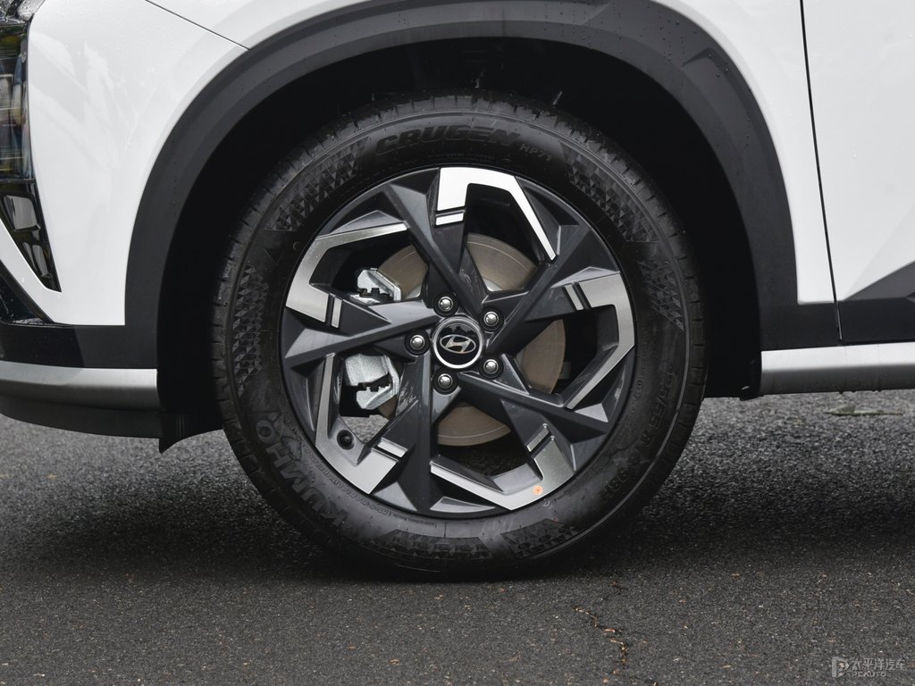 星月瓷白北京現(xiàn)代ix35車身外觀圖片