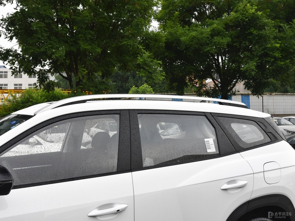 星月瓷白北京現(xiàn)代ix35車身外觀圖片