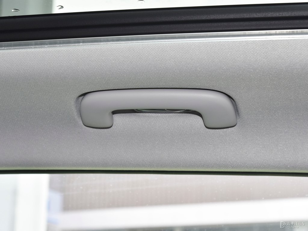 星月瓷白北京現(xiàn)代ix35車廂內(nèi)飾圖片