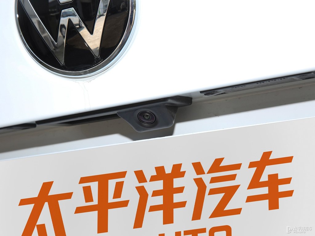 開場白朗逸車尾外觀圖片