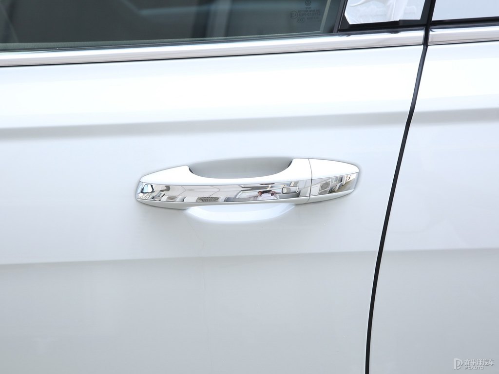 開場白朗逸車身外觀圖片