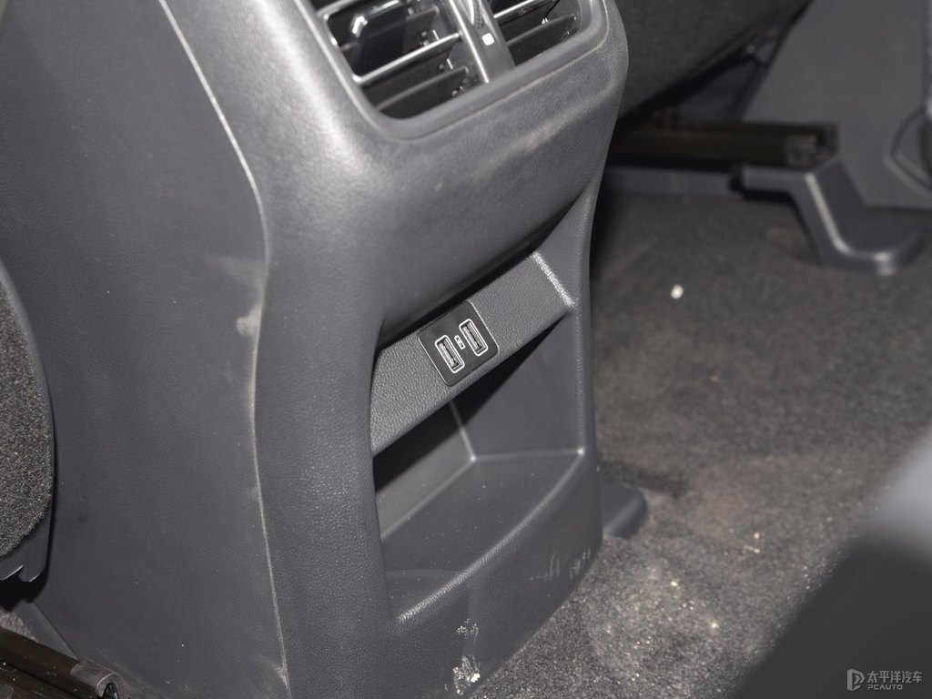 安第斯灰長安CS75座椅內(nèi)飾圖片