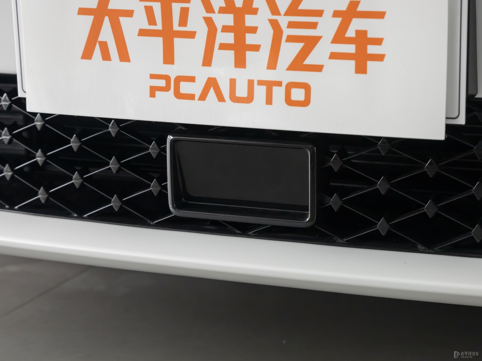 哪吒S外觀高清大圖