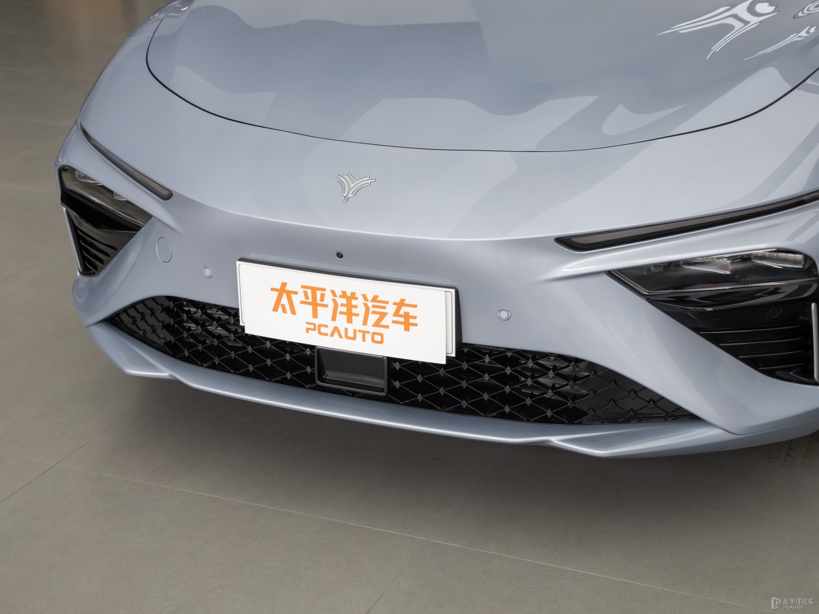 哪吒S外觀高清大圖