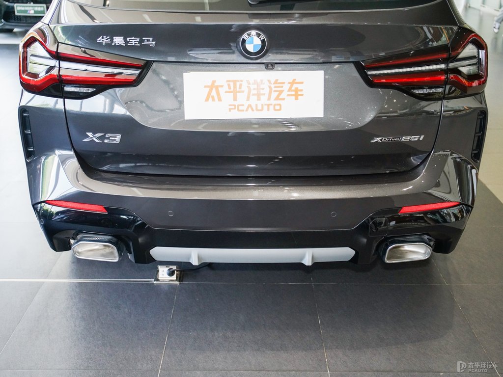 神秘灰寶馬X3車(chē)尾外觀圖片