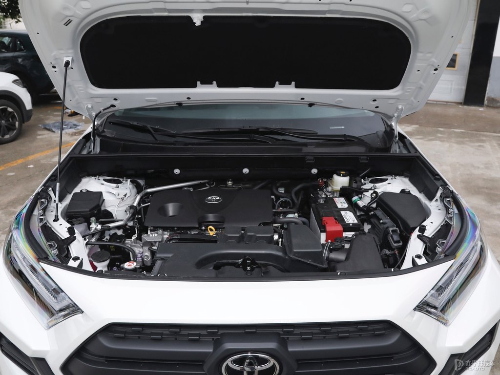 鉑金白RAV4榮放發(fā)動機(jī)其它細(xì)節(jié)圖片