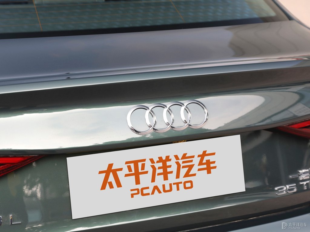 哥特蘭綠奧迪A3車尾外觀圖片
