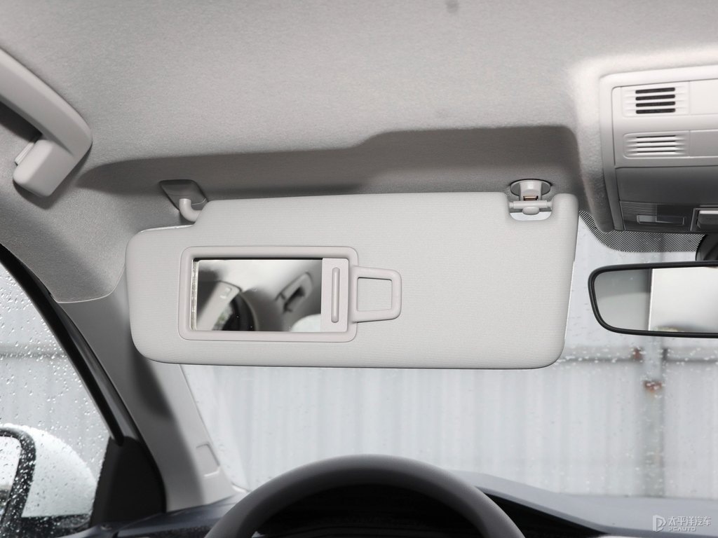 皎玉白朗逸車(chē)廂內(nèi)飾圖片