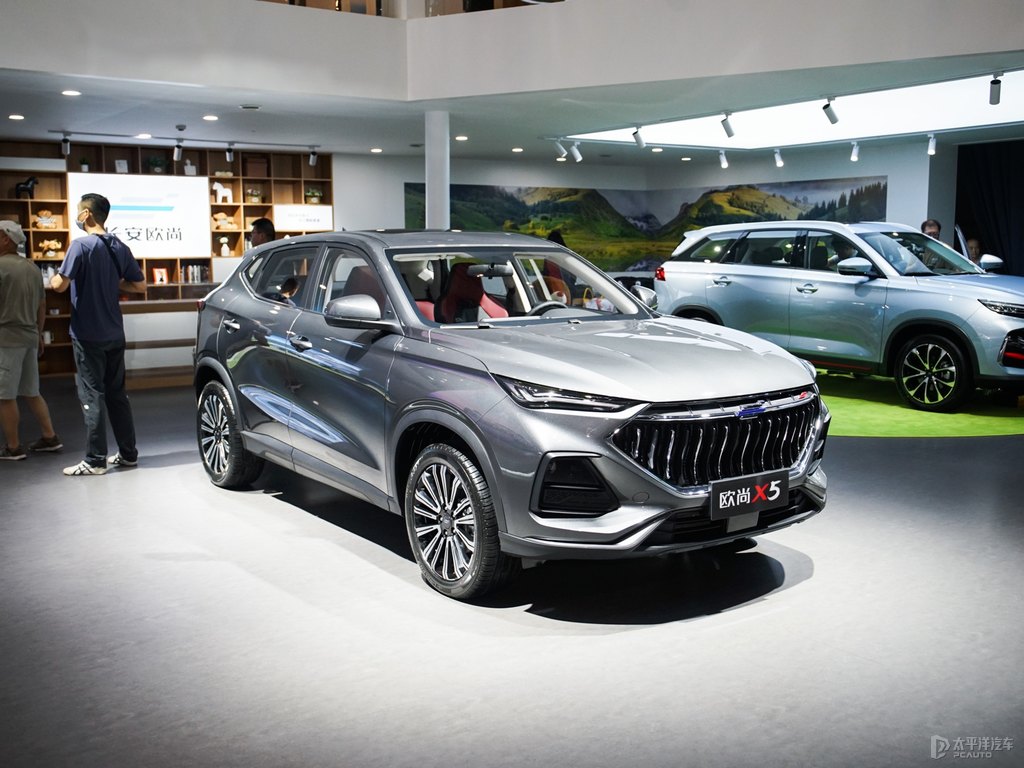 星際灰長(zhǎng)安歐尚X5整車外觀外觀圖片