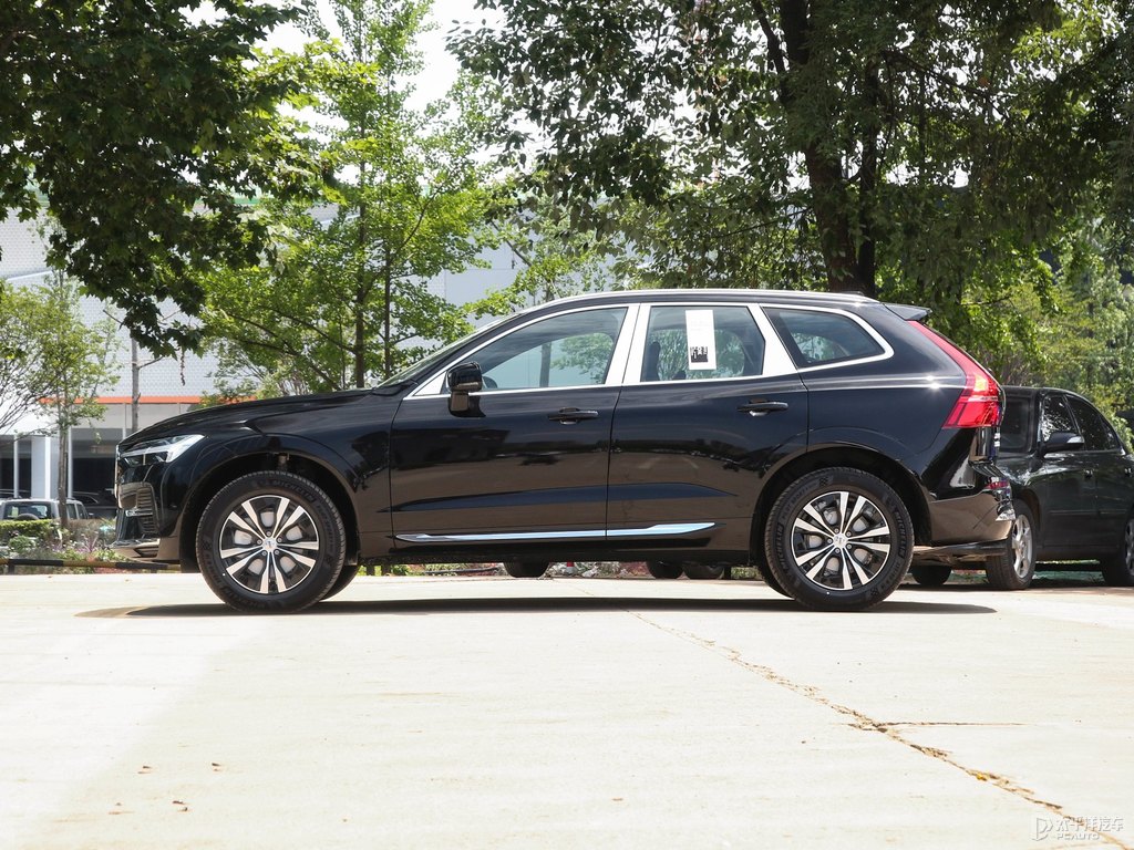 瑪瑙黑沃爾沃XC60整車外觀外觀圖片
