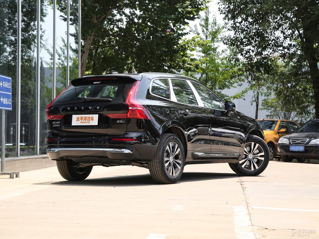 瑪瑙黑沃爾沃XC60整車外觀外觀圖片