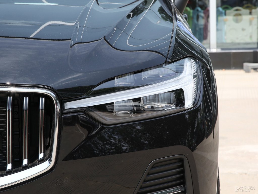 瑪瑙黑沃爾沃XC60車頭外觀圖片
