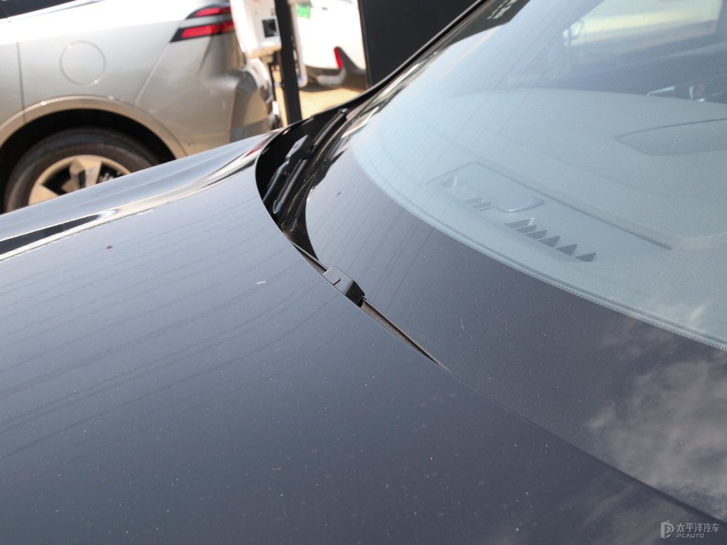 瑪瑙黑沃爾沃XC60車身外觀圖片