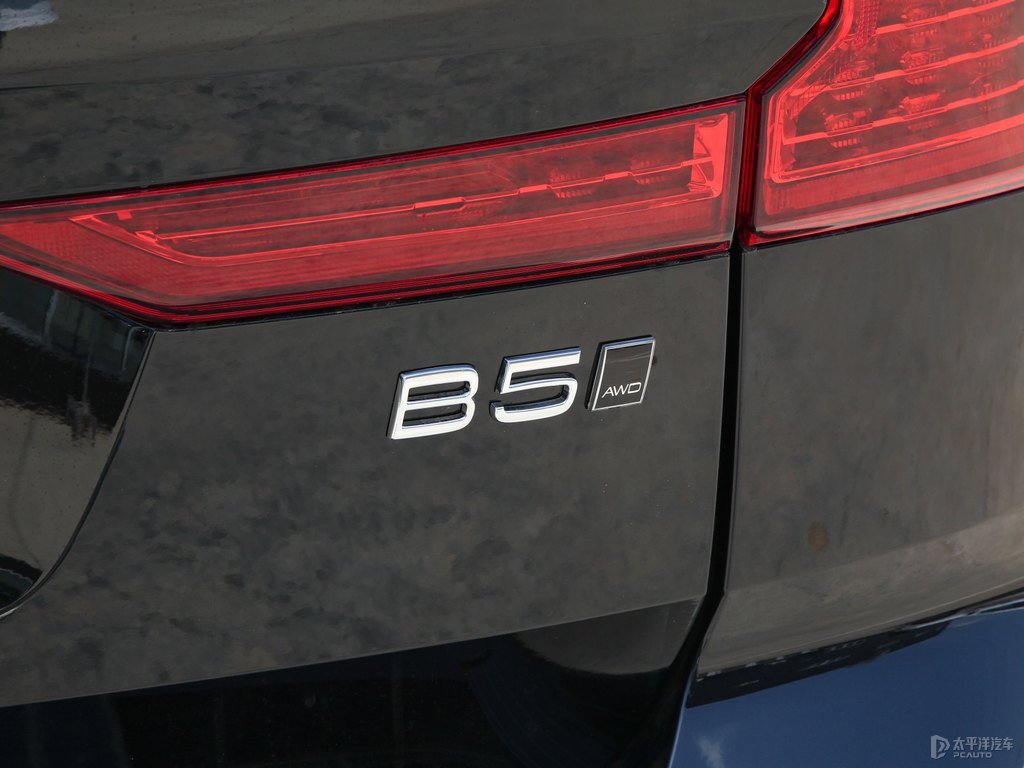 瑪瑙黑沃爾沃XC60車尾外觀圖片