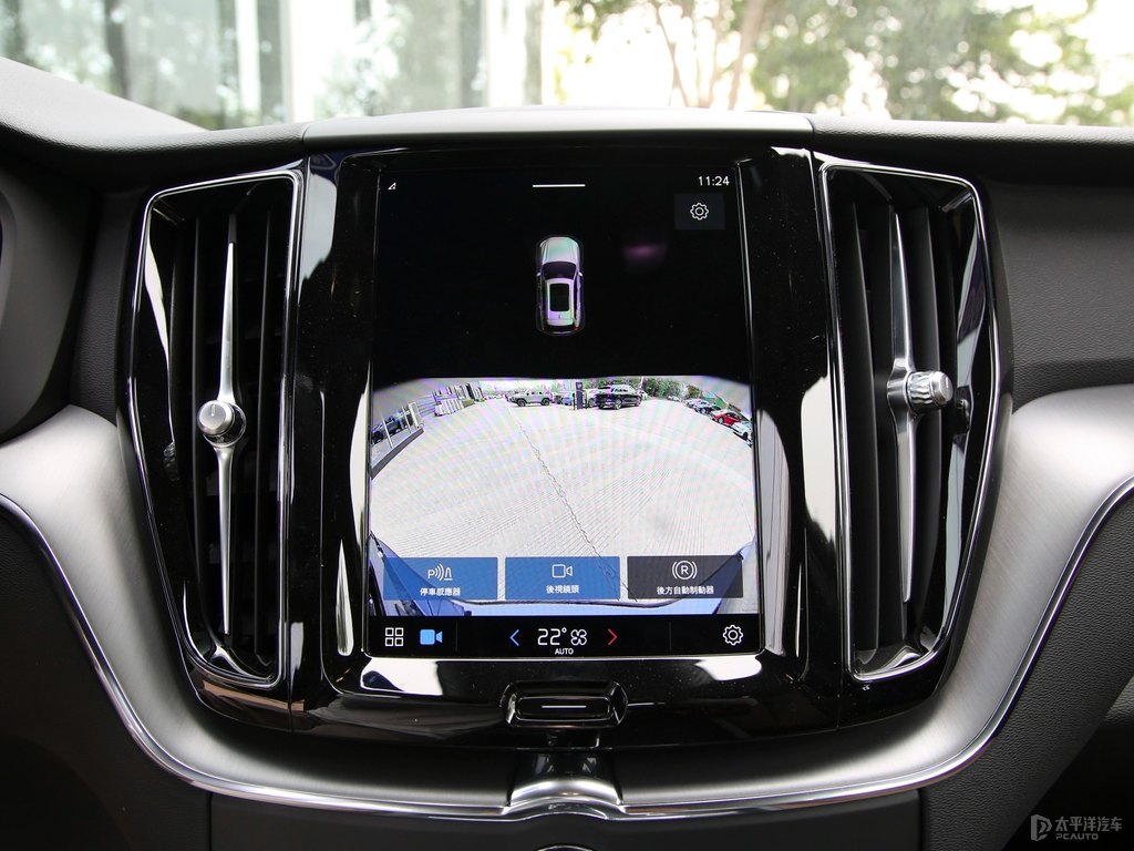 瑪瑙黑沃爾沃XC60中控內(nèi)飾圖片