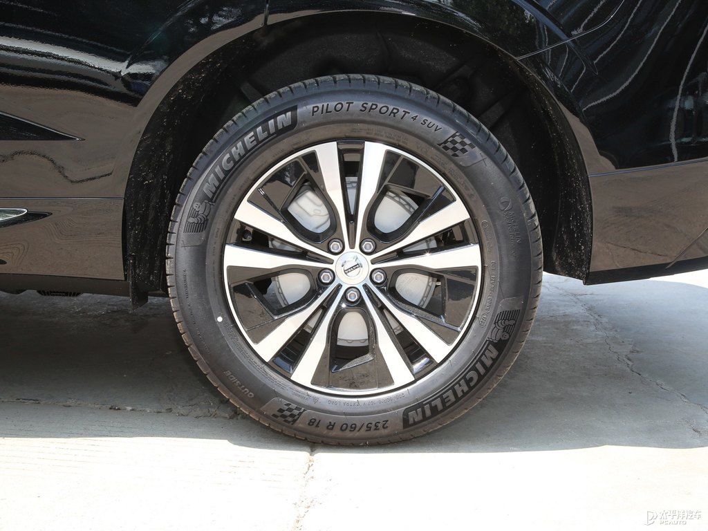 瑪瑙黑沃爾沃XC60車身外觀圖片