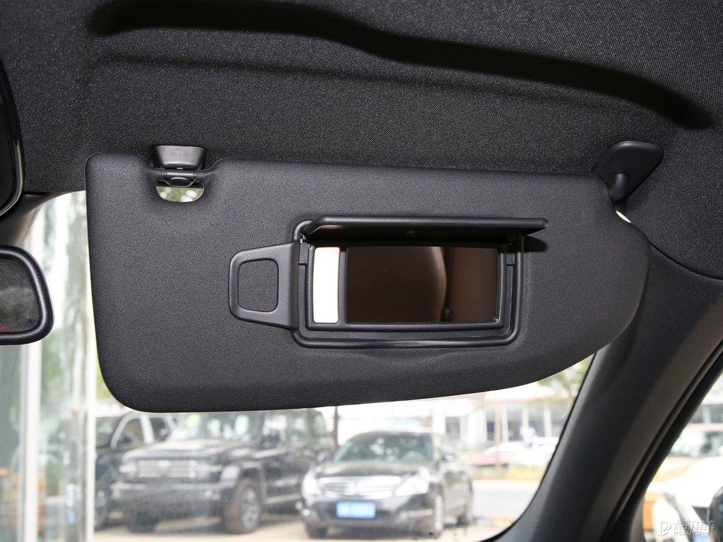 瑪瑙黑沃爾沃XC60車廂內(nèi)飾圖片