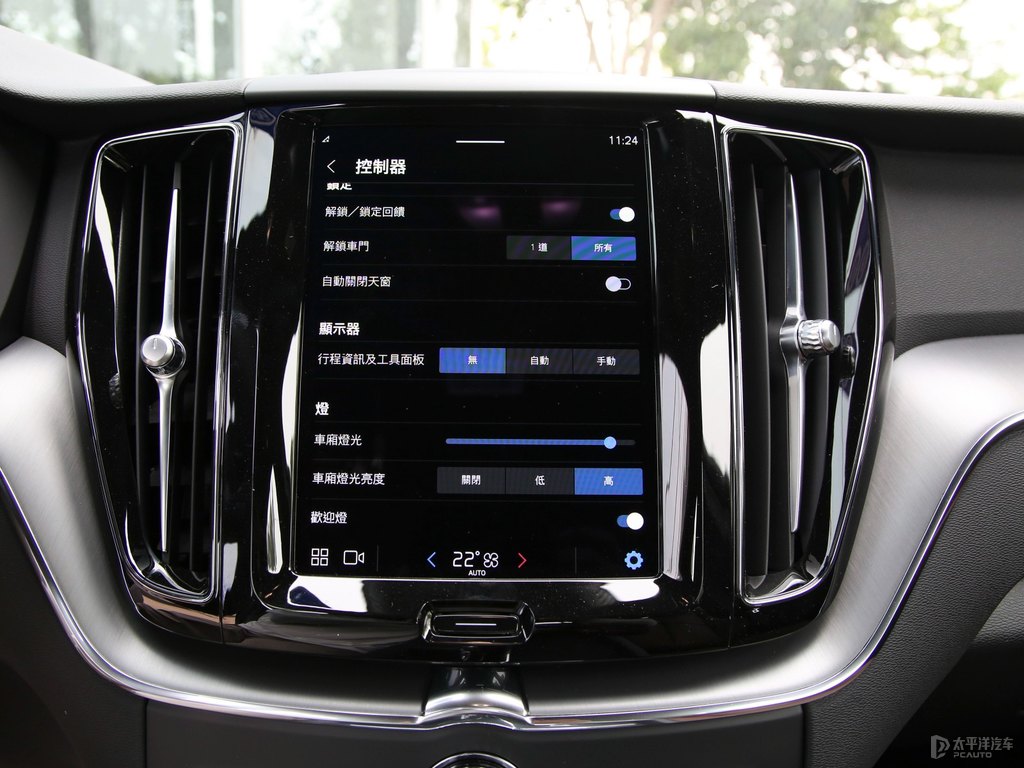 瑪瑙黑沃爾沃XC60中控內(nèi)飾圖片