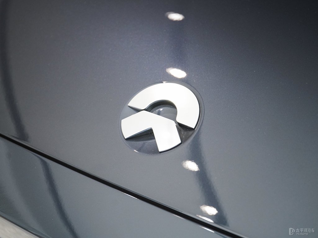 南極星藍(lán)蔚來ES8車頭外觀圖片