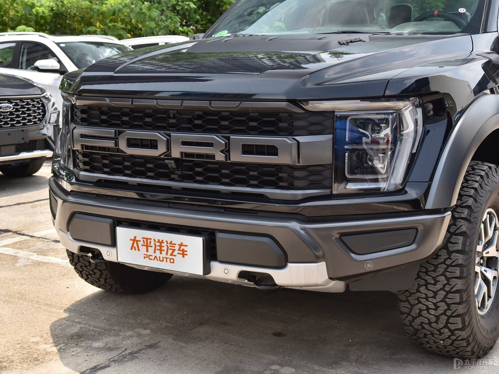 硬核黑福特F-150車頭外觀圖片