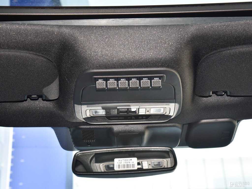 硬核黑福特F-150車廂內(nèi)飾圖片