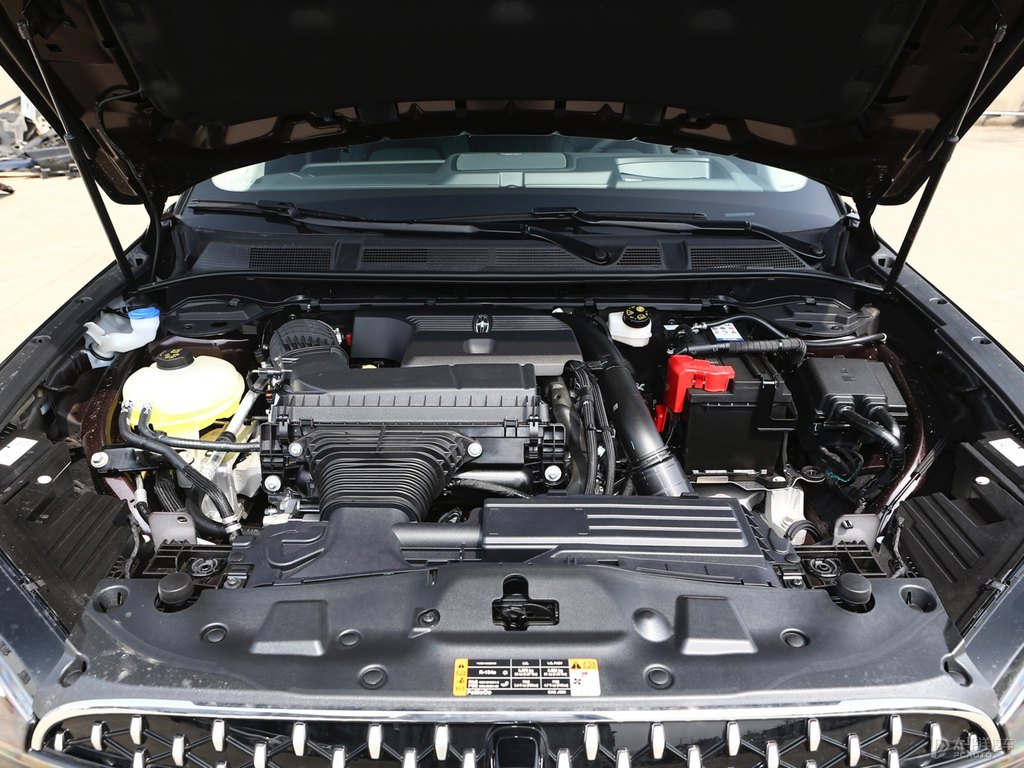 車?yán)遄蛹t冒險家發(fā)動機(jī)其它細(xì)節(jié)圖片