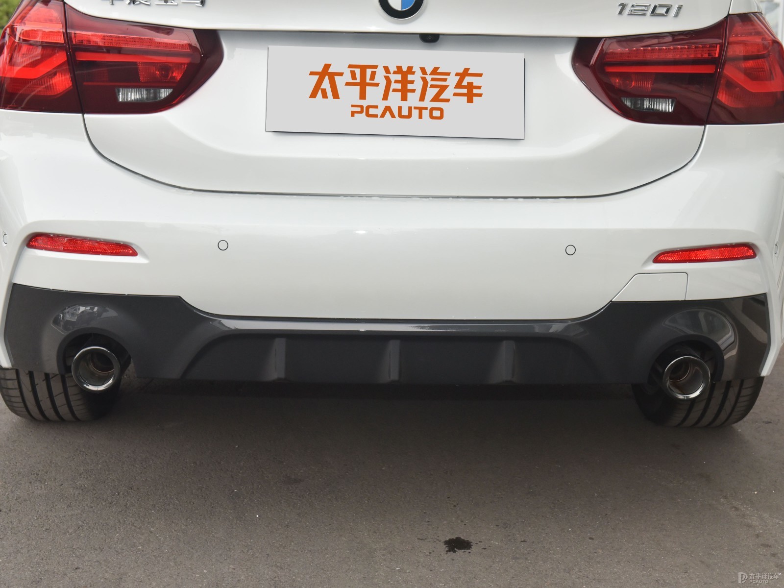 寶馬1系外觀高清大圖