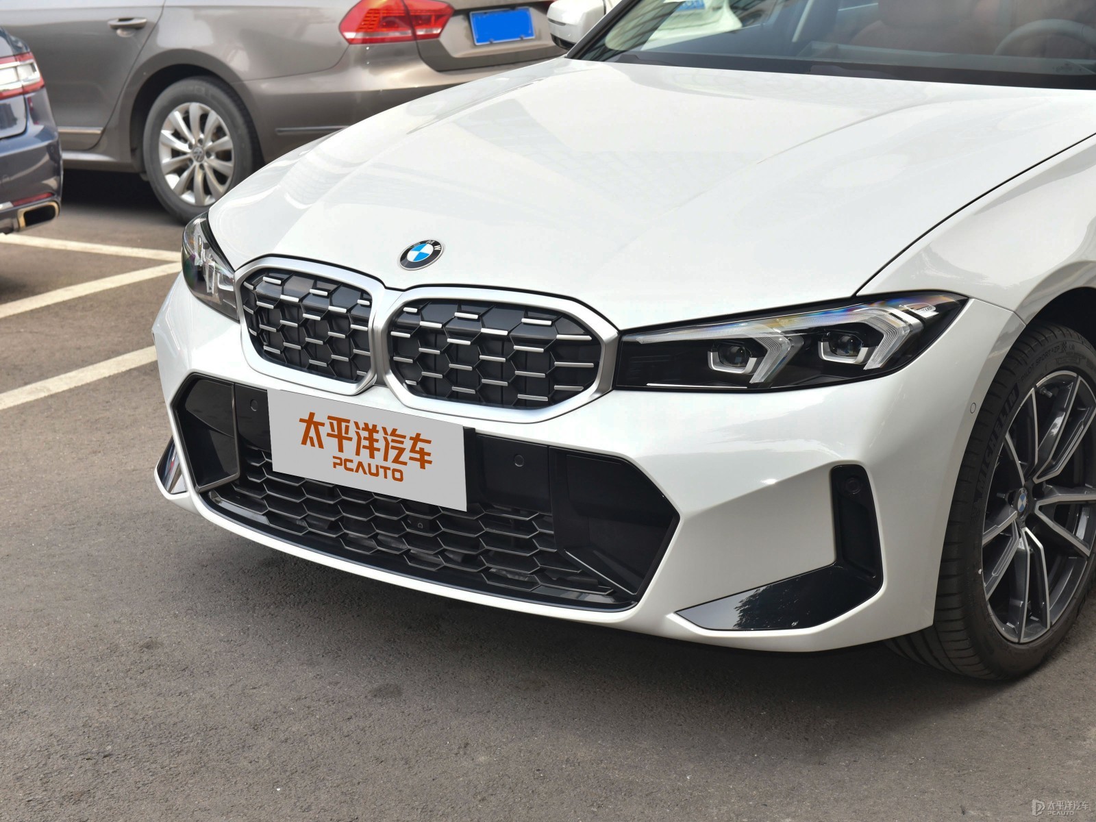 寶馬3系外觀高清大圖
