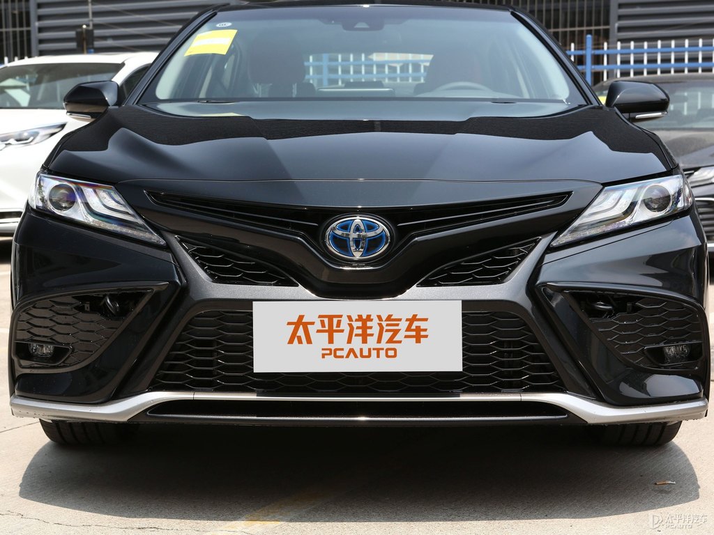 墨晶黑凱美瑞車頭外觀圖片