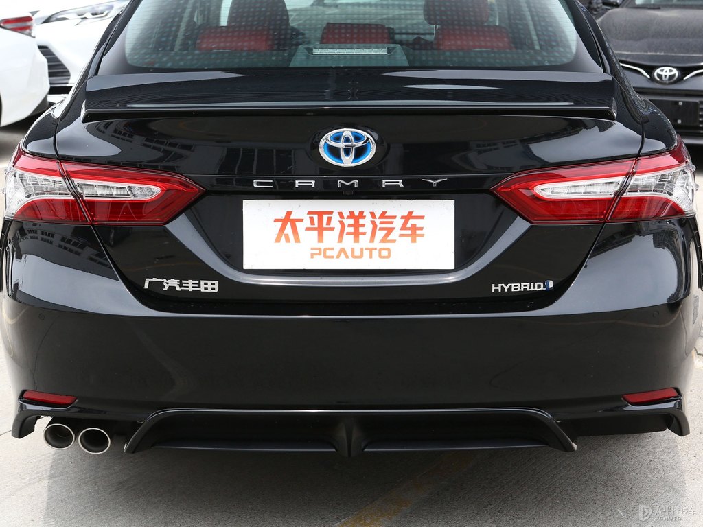 墨晶黑凱美瑞車尾外觀圖片
