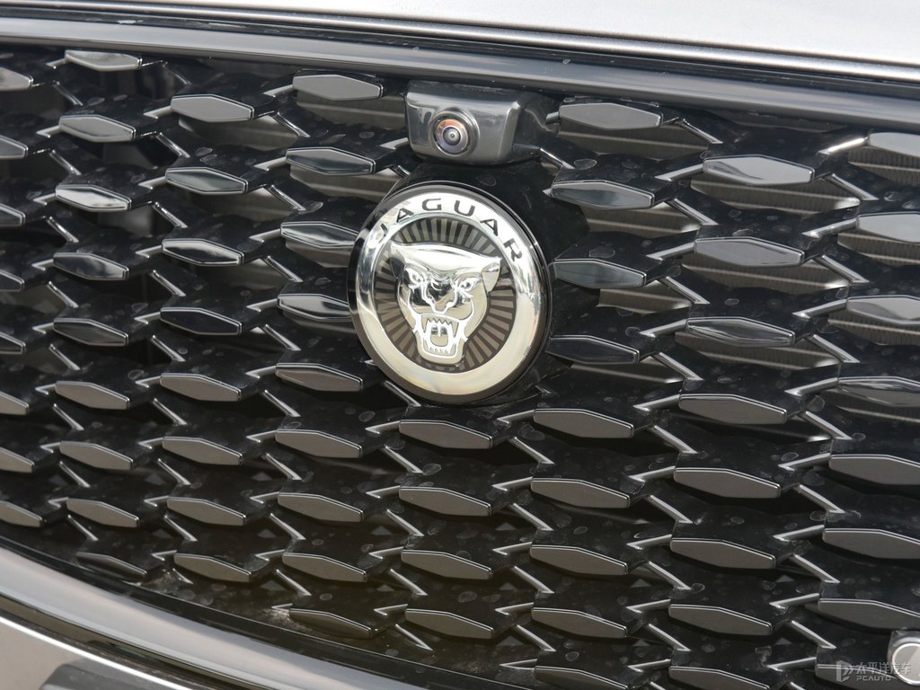 ҽݱF-PACE܇^^DƬ