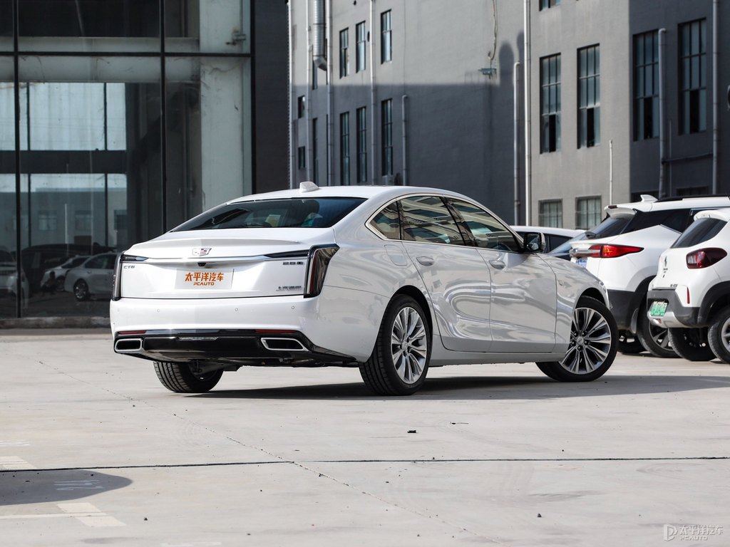 阿拉斯加白凱迪拉克CT6整車外觀外觀圖片
