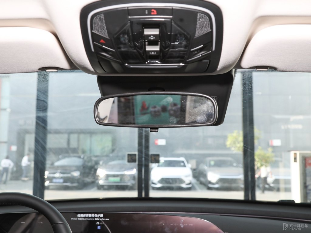 隕石灰星途凌云車廂內(nèi)飾圖片