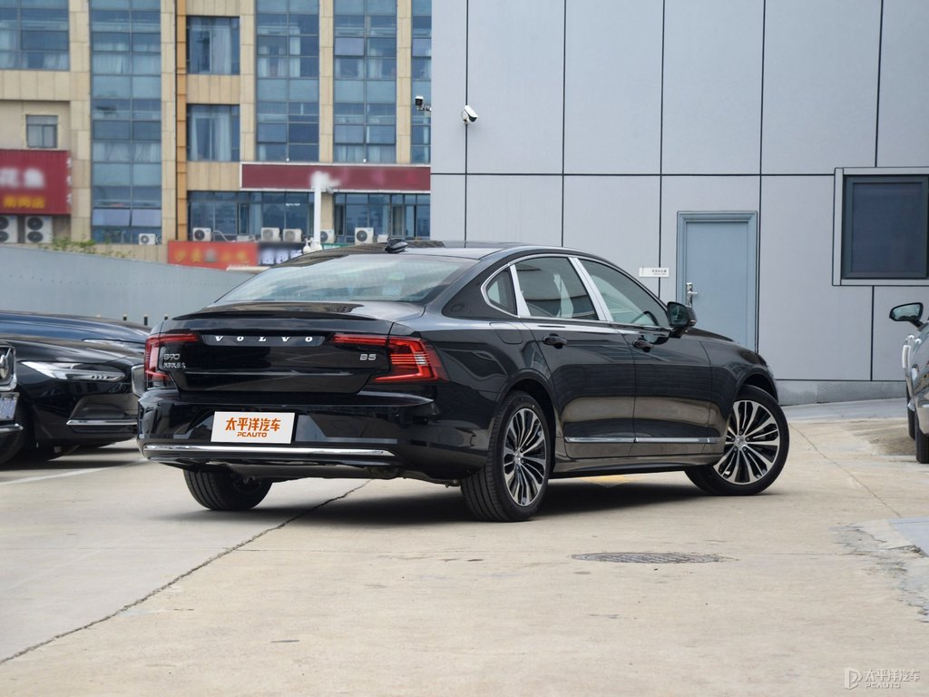 瑪瑙黑沃爾沃S90整車外觀外觀圖片