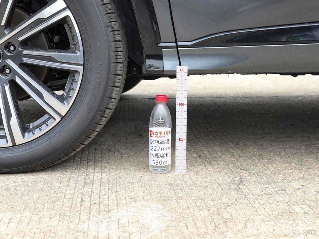 安第斯灰長安CS75 PLUS車身外觀圖片