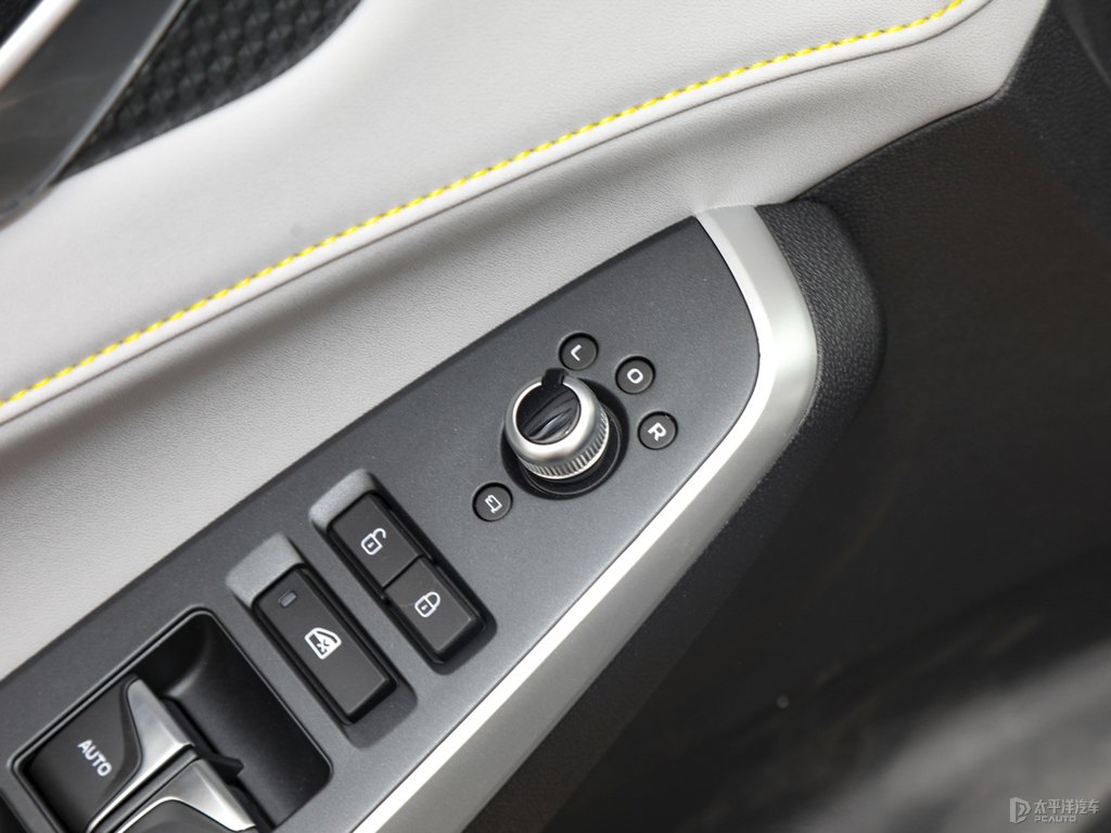 安第斯灰長安CS75 PLUS車廂內(nèi)飾圖片